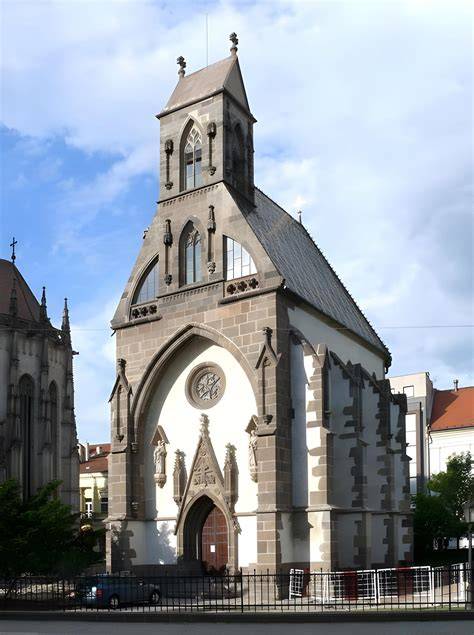 přehledná vizualizace archanděla Michaela a jeho domén