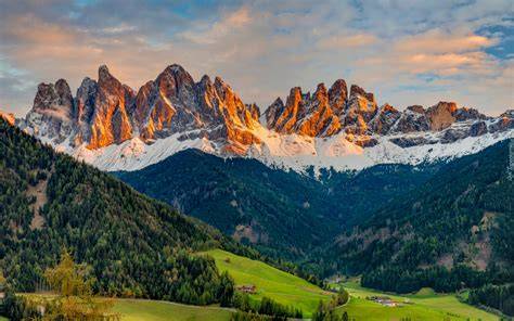 pohled na Dolomity a ferratu z výšky