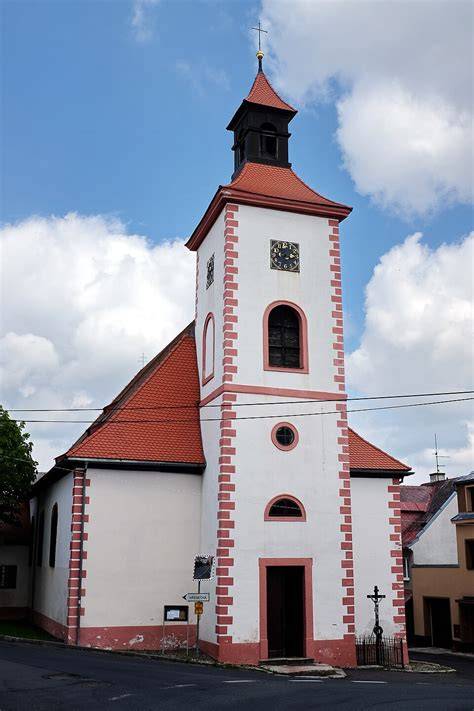 Kostel Čtrnácti svatých pomocníků - vnější pohled