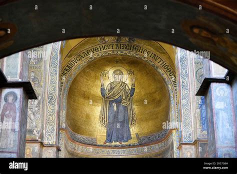 sofiya Kyiv mosaika Oranta amblem