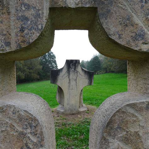 Monumentální miniatury a Křížová cesta 21. století