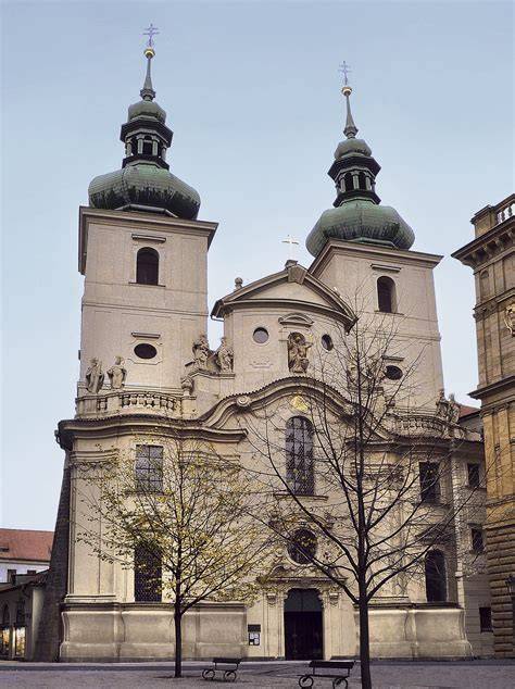 Kostel sv. Havla - gotické prvky a barokní průčelí