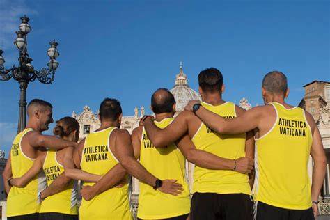 infografika o Athletica Vaticana a sídle ve Vatikánu