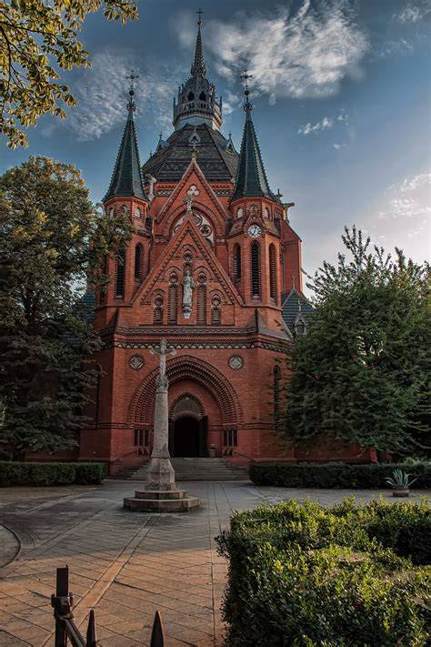neogotická architektura kostela