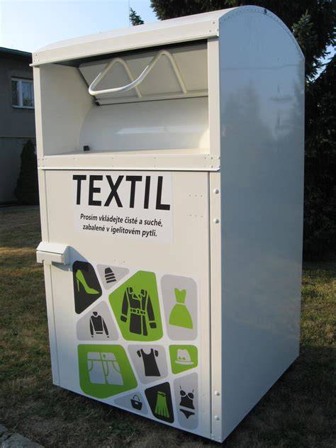 kontejnery na textil a návod k použití