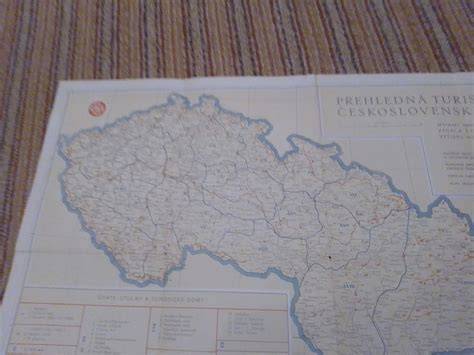 přehledná mapa středověké filozofie a církevních institucí