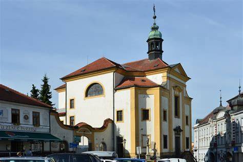 kostel sv. Anny Benešov barokní kostel