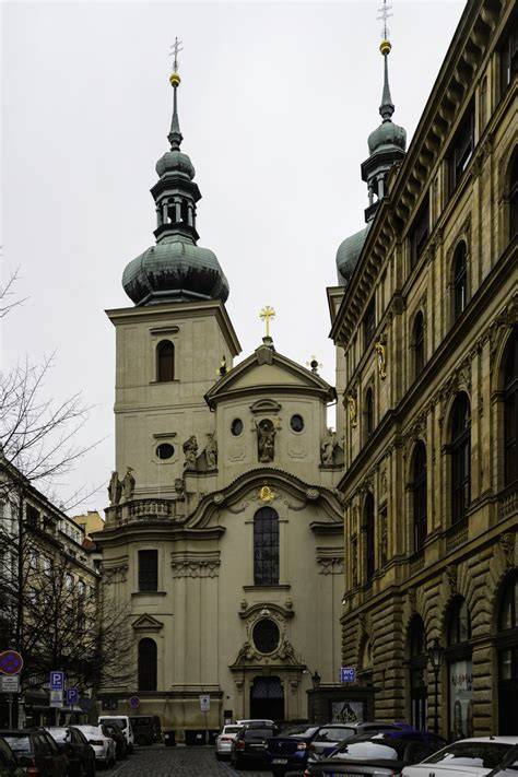 Kostel svatého Havla s věžemi a průčelím
