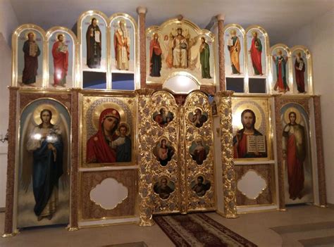 ikonostas a královské dveře