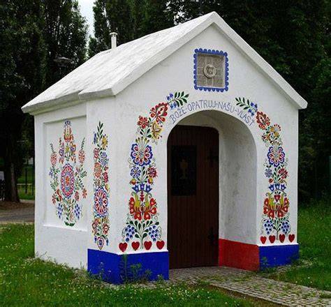 kaplička malovaná Louka Hodonínsko