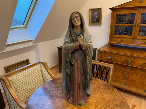 Česká sakrální socha v dřevěném světle