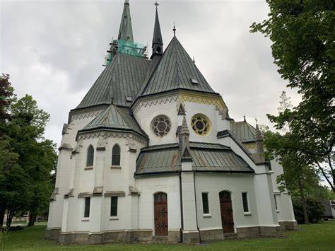 architekturní uspořádání farního kostela