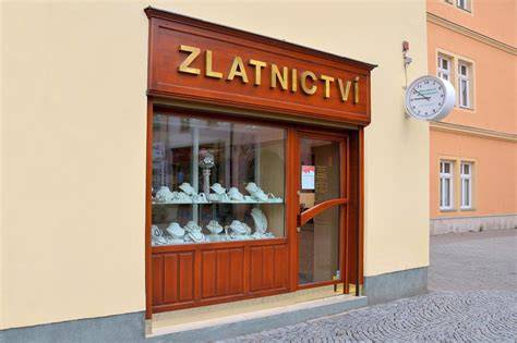 románské zlatnictví a relikviář