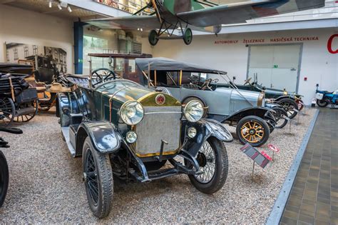 Fiat historický závodní vůz a koncepty