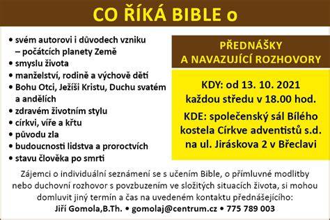 Bible v kostele ilustrativní foto