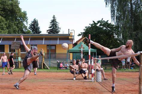 fotografie turnaje trojic nohejbal Kolín