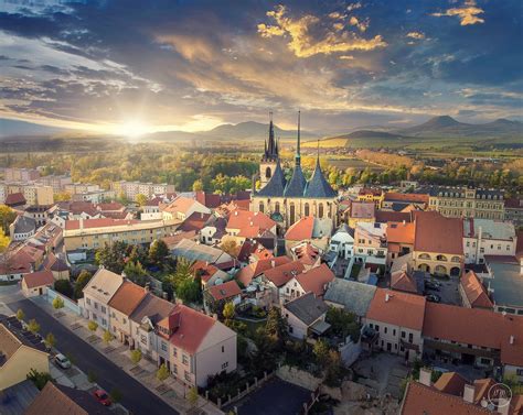 pohled na Nepomuk město a památky