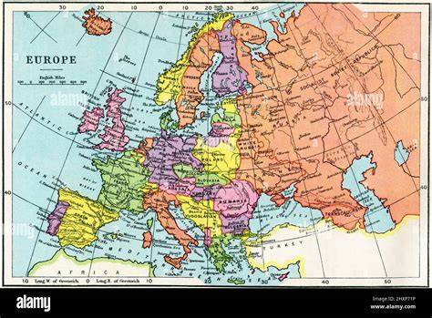 illustrative map of Europe in 1930s