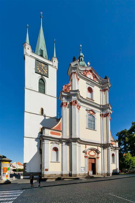 Kostel Všech svatých Litoměřice hlavní fasáda