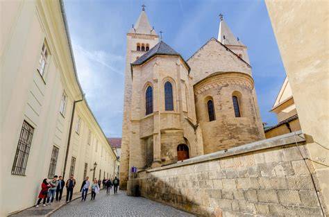 Historické artefakty a pamětihodnosti na Pražském hradě