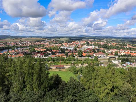 Telč z vrchního ochozu - výhled na město