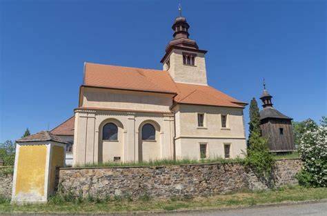 románský kostel sv. Prokopa - obec Záboří nad Labem