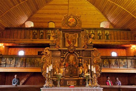 dřevěný artikulárny kostol Svätý Kríž ornamenty