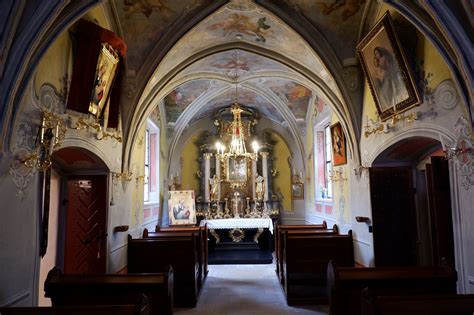 Tajemný prostor v interiéru Kostela Nejsvětější Trojice