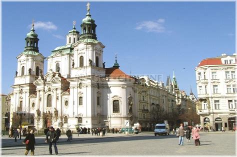 Kostel svatého Mikuláše na Staroměstském náměstí - fasáda a věže