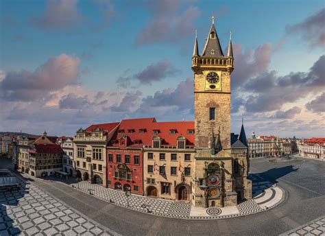 Staroměstská radnice a orloj s apoštoly