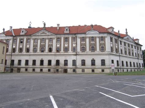 pohled na klášter voršilek