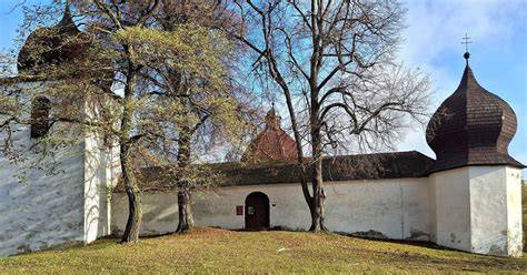 Architektonický pohled na areál svaté Anny a kapli
