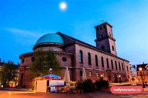 Kodaňská katedrála Vor Frue Kirke - exteriér a veža