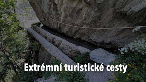 turistické cesty k Besakihu a výhled na svahy