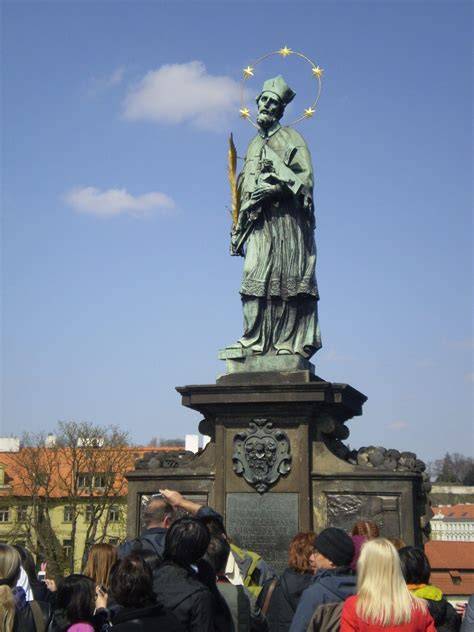 barokní socha Jana Nepomuckého Liboc