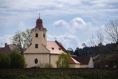 panorama Dvory nad Lužnicí sakrální krajina