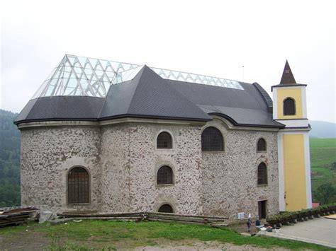 moderní rekonstrukce kostela v Neratově