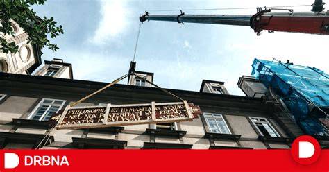 Restaurátorské práce na původním obraze