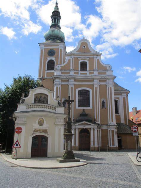 kostel sv. Vavřince kaple a lípy