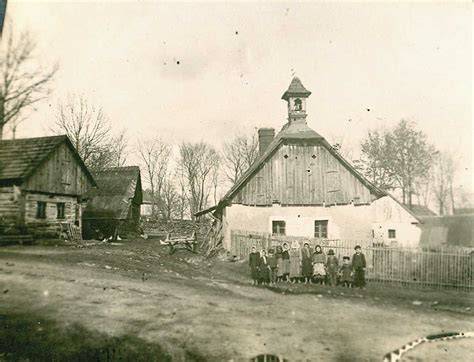 Historická fotografie kostelního staveniště