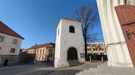 architektura zvonice a kostela Prysk