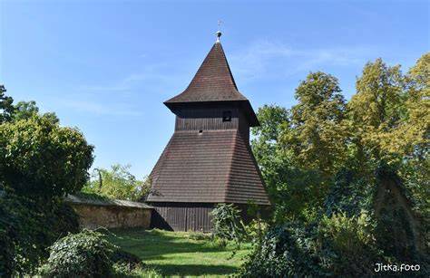 architektonicka zvonice a kostel regionu