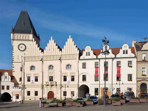 Stará radnice a náměstí Raekoja plats