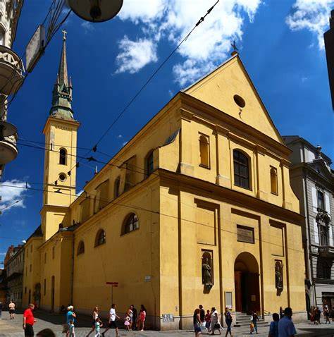 Kostel Svaté Máří Magdalény Brno hlavní fasáda