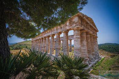 chrám a pohléd do údolí (Segesta)