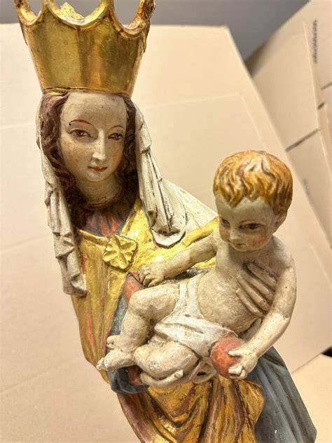 Ilustrativní foto výstavy Madony z Hrozové