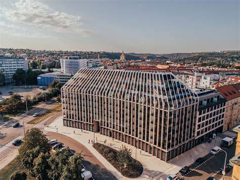 moderní kostelní komplex Eiermann