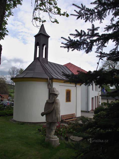 pohled kaple a stavební detaily