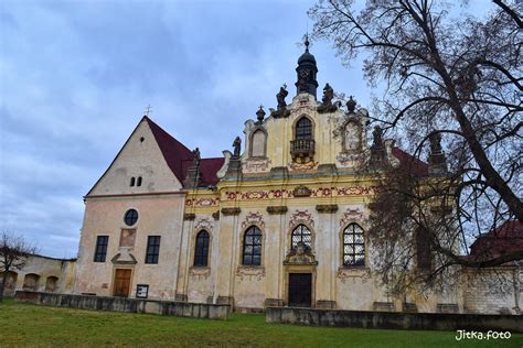 kapucínský klášter a zámek