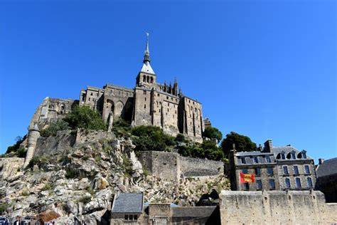 Mont Saint-Michel ikonické místo Michaela